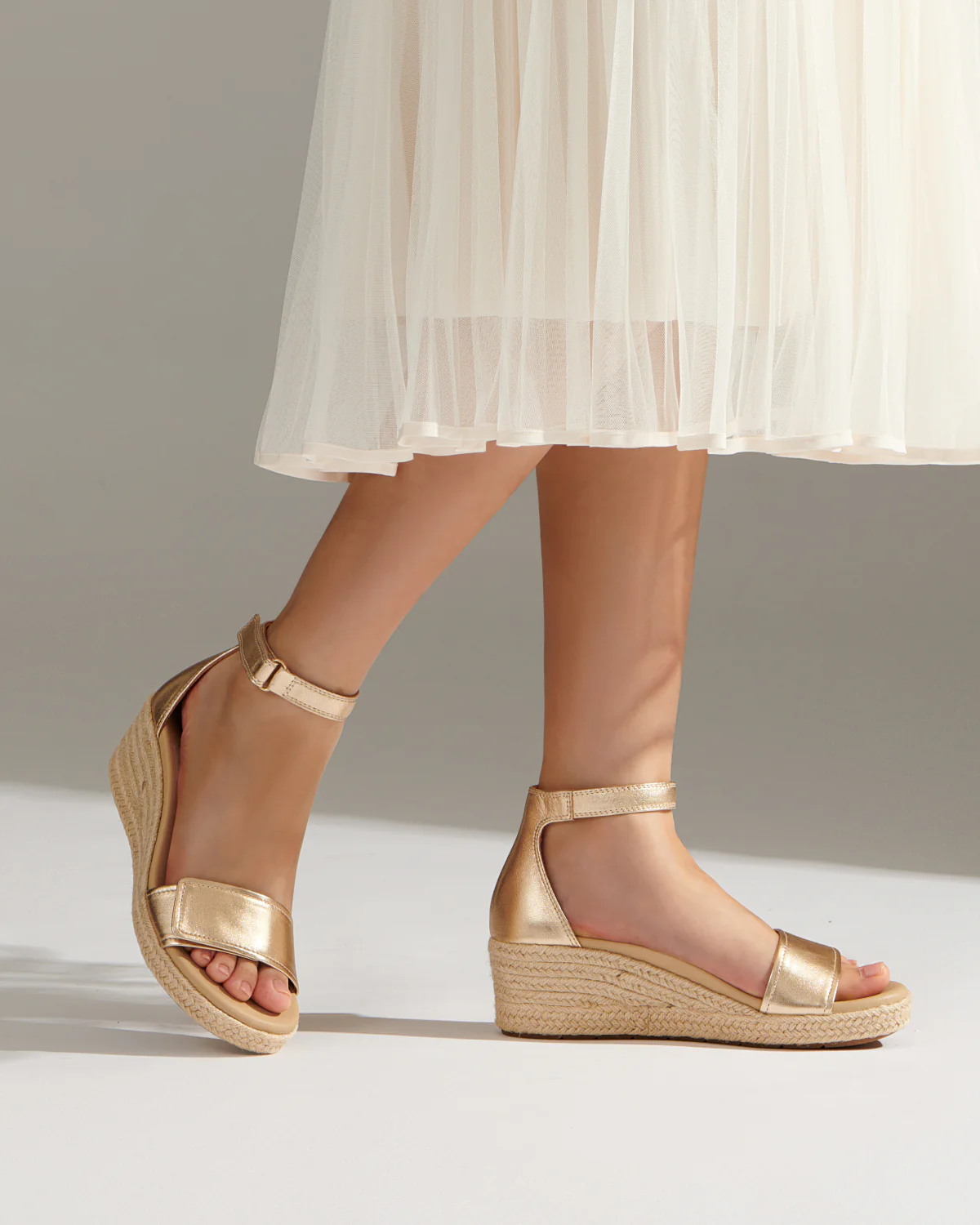 Riviera Ankle Sandal Metatarsal - Image 3