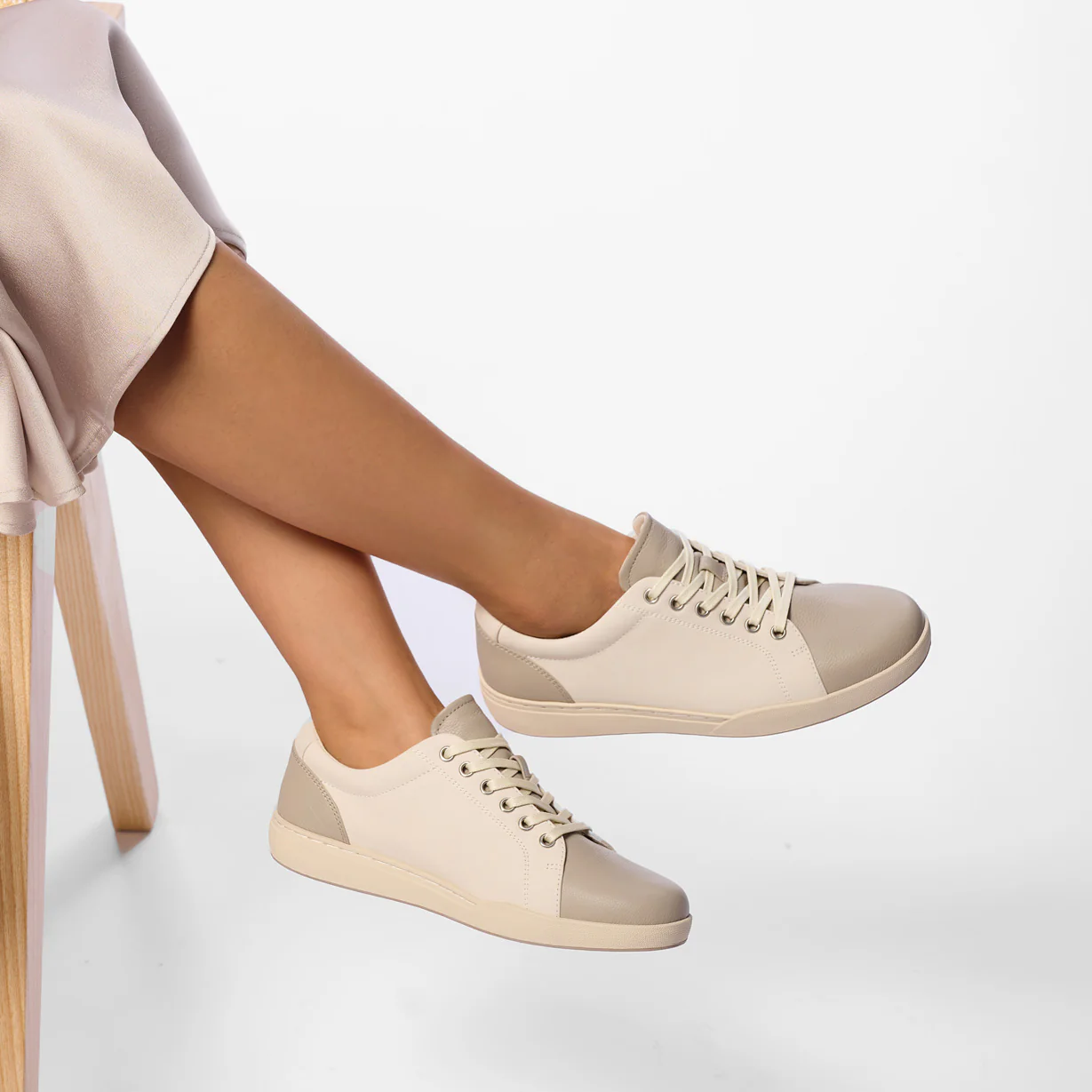 Encore Sneaker Metatarsal - Image 3