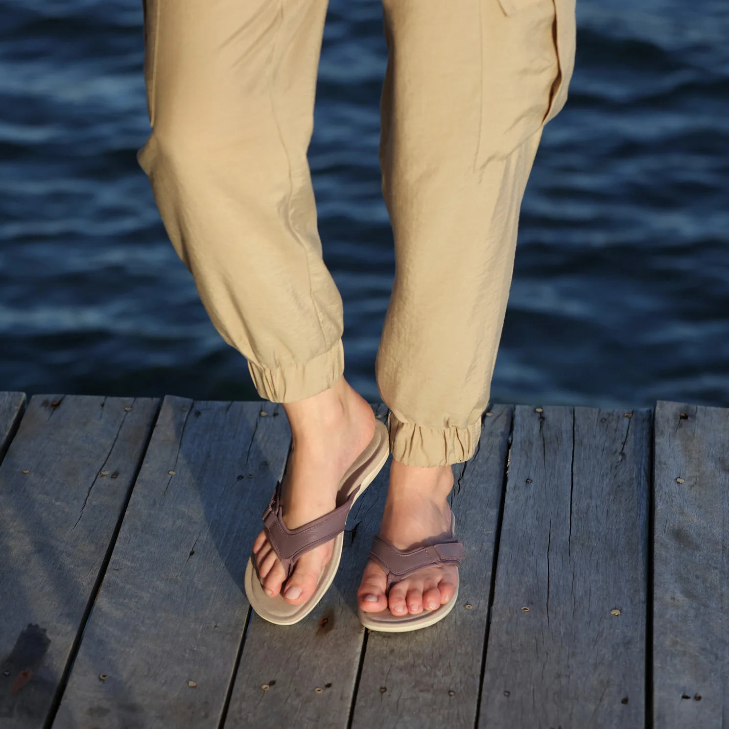 Oasis Sport Flip Flop Metatarsal - Image 3